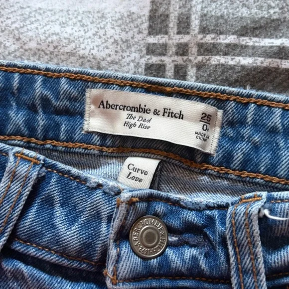Abercrombie & Fitch The Dad High Rise Jean Size 25 Curve - Picture 3 of 5
